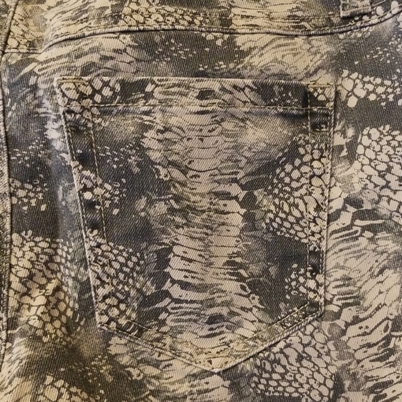CAbi snakeskin jeans - Picture 5 of 6